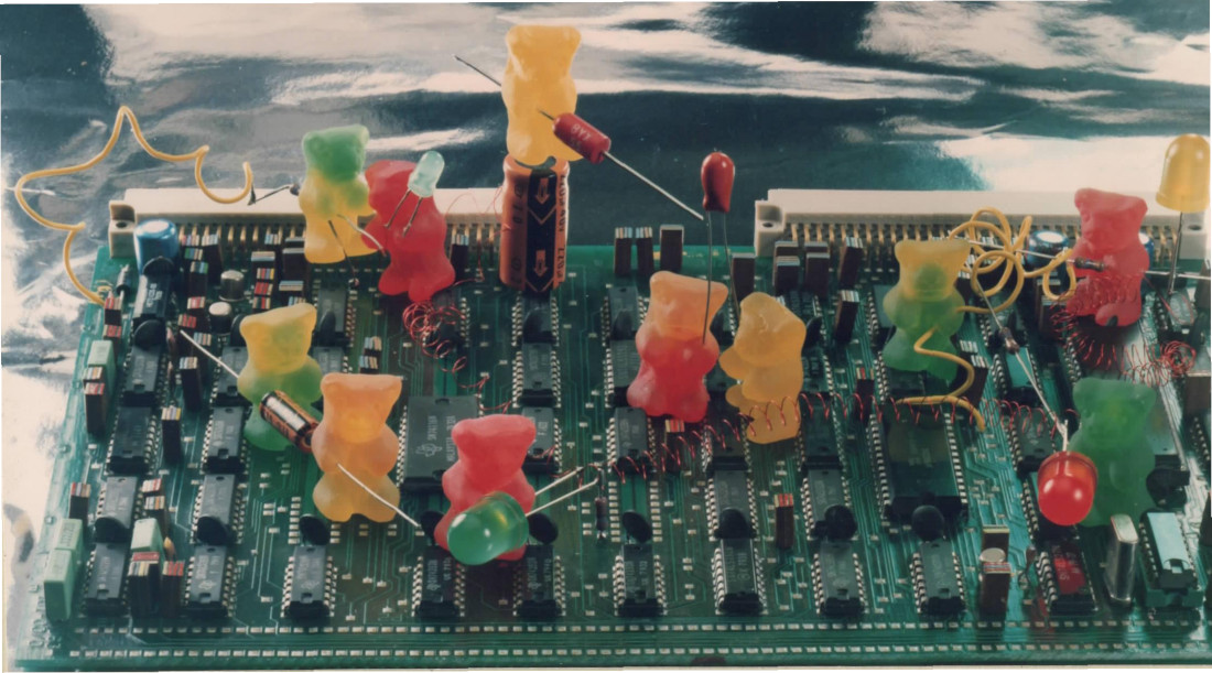Elektronik-Bären 01.1 - Foto Hesterbrink+PWHK 1987 - 050725